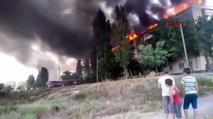 Ukrayna'da eşiyle tartışan kişi binayı ateşe verdi