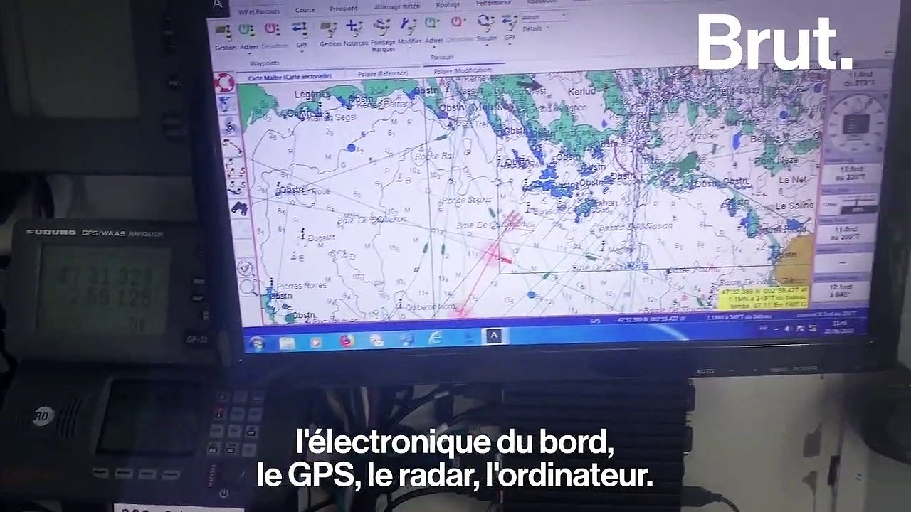 Le navigateur Romain Pilliard nous emmène dans son trimaran recyclé