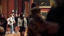 متحف اللوفر يعيد فتح أبوابه