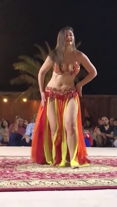Belly Dancer at Desert Safari || Belly Dance || Belly Dancer