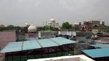 India pushes back Taj Mahal reopening