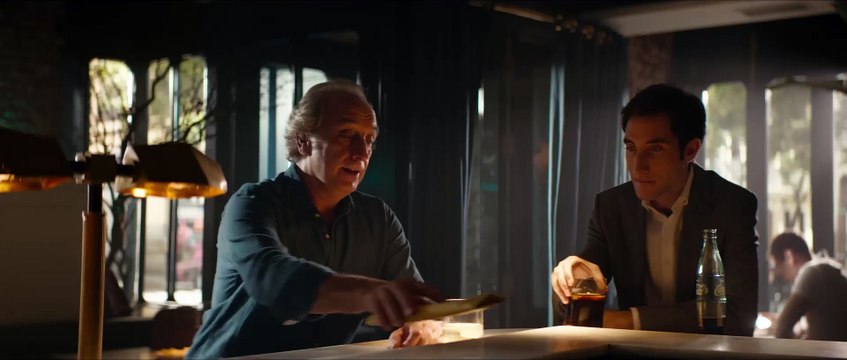 Tráiler final de la película La maldici´ón del guapo , dirigida por Beda DoCampo, y protagonizada por Gonzalo de Castro, Juan Grandinetti, Malena Alterio, Ginés García Millán, Cayetana Guillérn Cuervo, Carlos Hipólito y Andrea Duro