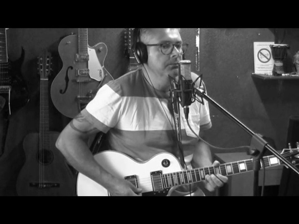 CHRIS REA - ON THE BEACH