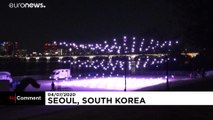 نمایش توصیه‌های کرونایی توسط نورباران پهپادها در کره جنوبی