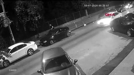 Küçükçekmece'de iki kardeşe dubalı saldırı güvenlik kamerasında