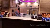 Haji Juice Corner | Lahore Street Food | Pakistan Foodies 2020