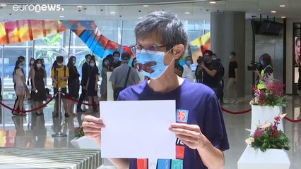 Les Hongkongais appellent à l'aide en silence, de peur d'être arrêtés