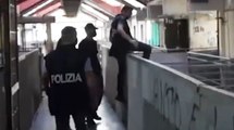 Napoli - Camorra, 51 arresti nel clan della 