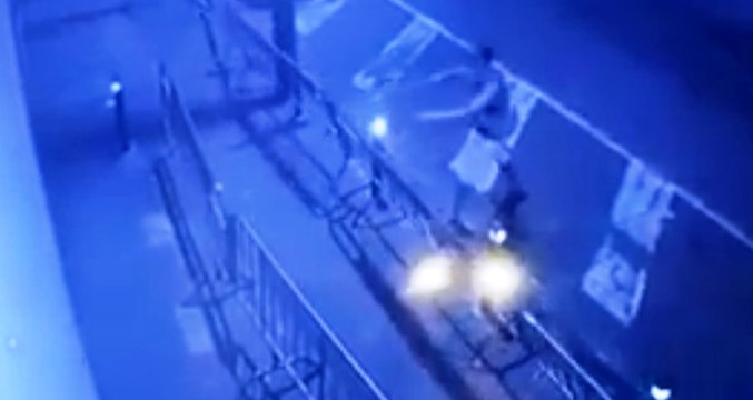 Lucca - Spacca vetro Ufficio Immigrazione con una transenna: arrestato marocchino (07.07.20)