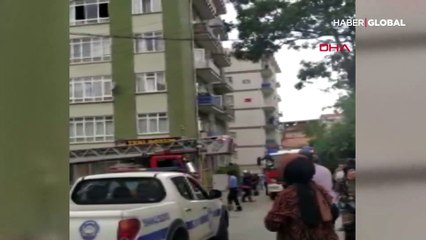 Ankara'da korkutan yangın: Mahsur kalan anne ve çocuklarını itfaiye kurtardı