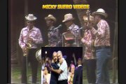 Guandulito y su Conjunto - Vayase En Paz  - Micky Suero Videos