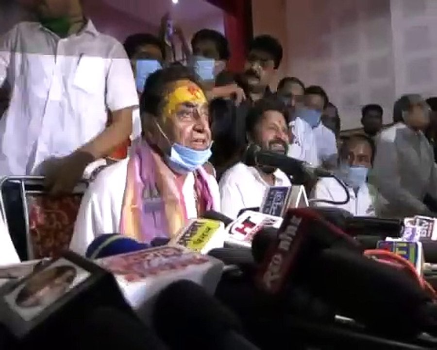 पूर्व मुख्यमंत्री कमलनाथ पहुँचे उज्जैन, माहाकल दर्शन के बाद पत्रकारों से हुए रूबरू