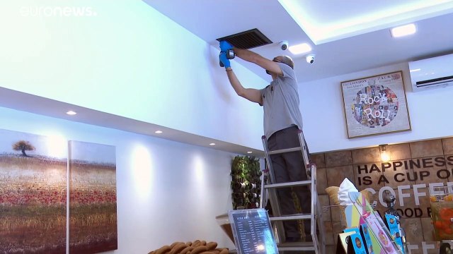 Decenas de investigadores acusan a la OMS de subestimar la propagación aérea del coronavirus