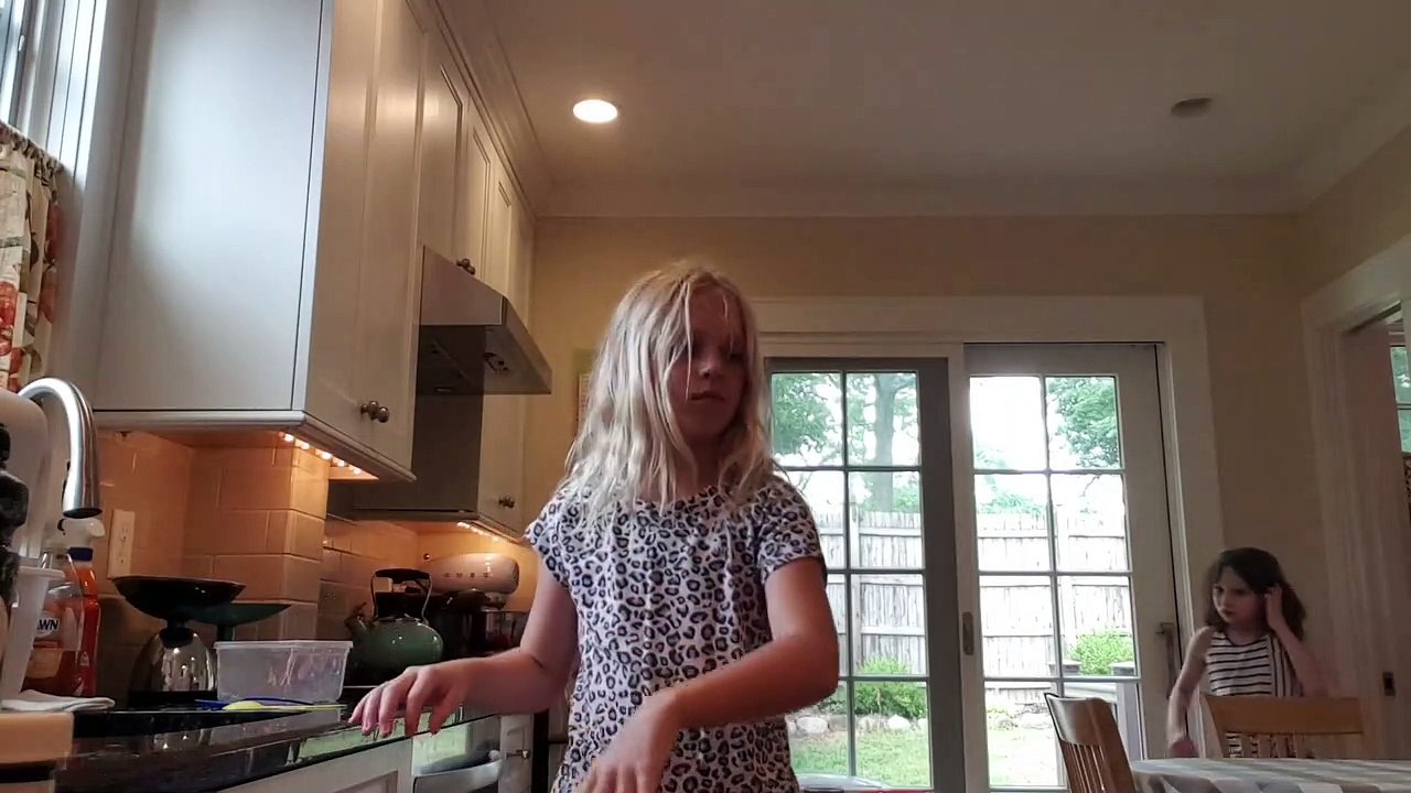 Sophia Fazendo slime