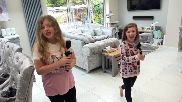 Sophia, Isabella e Alice Brincando