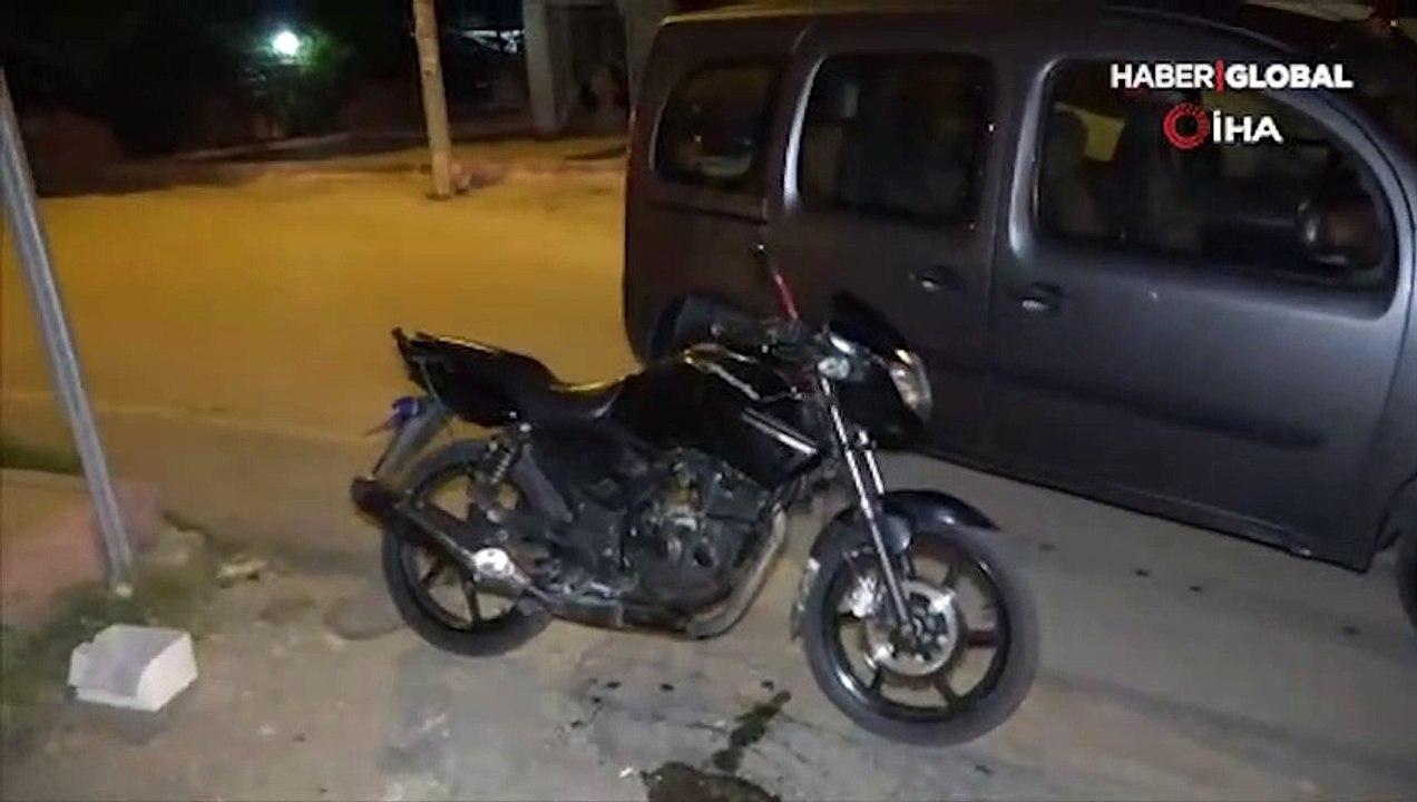 Motosiklet hırsızları suçüstü yakalandı