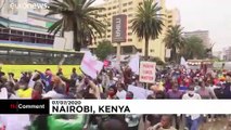 شاهد: اشتباكات بمظاهرات تستنكر عنف الشرطة في كينيا