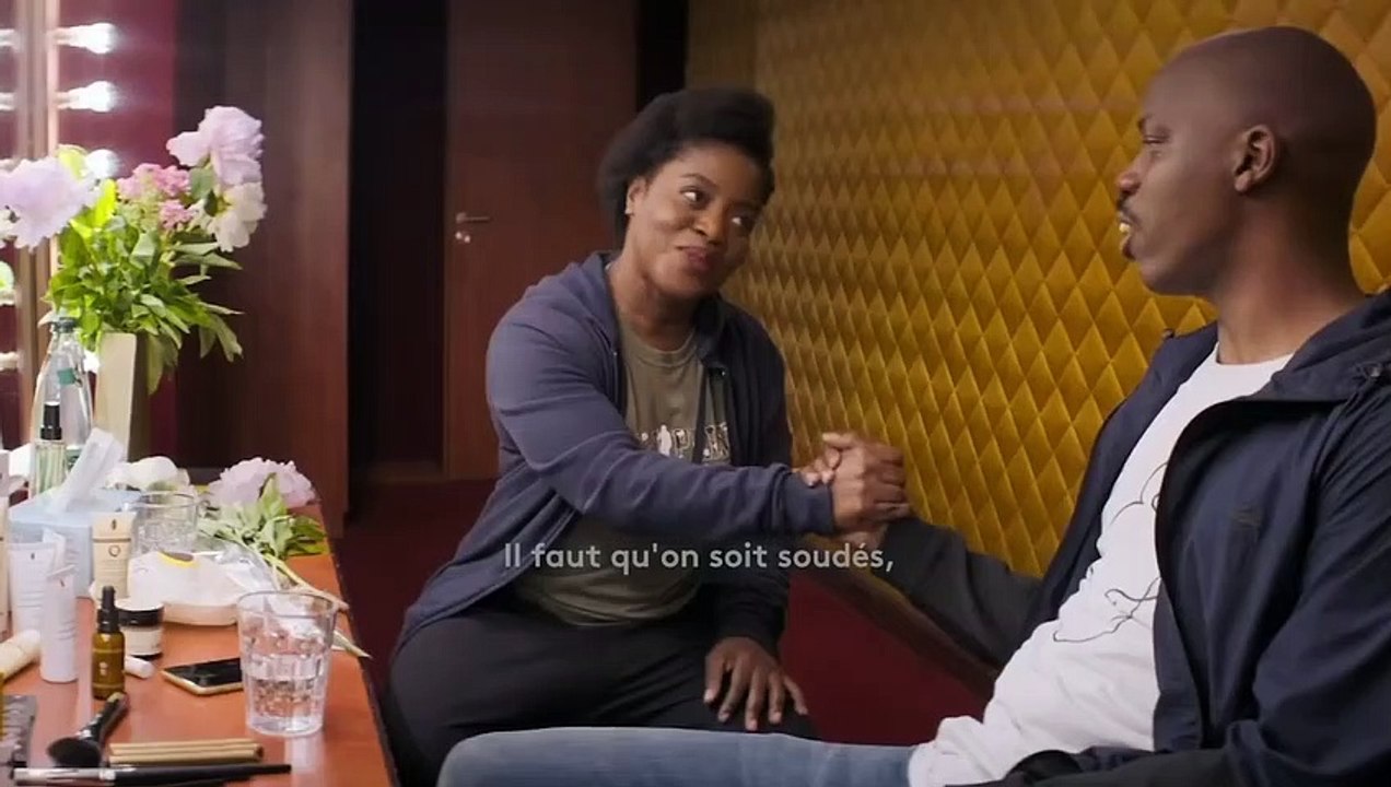 "J'aime bien qu'on dise 'Noir'" : Jean-Pascal Zadi combat le racisme et ses clichés avec son film "Tout simplement noir"