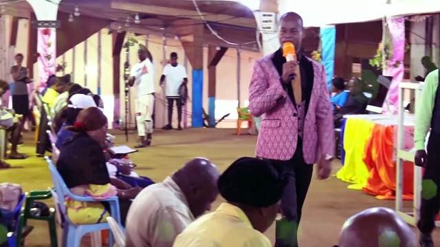 CE QU'IL FAUT POUR LA REPROGRAMMATION DES MEMOIRES CELLULAIRES