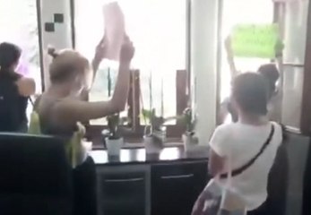 Kadın haklarını savunan kadınların eylemine gözaltı