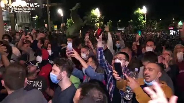 Беспорядки из-за карантина в Белграде