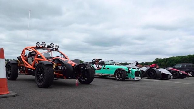 BAC Mono vs Caterham 620S vs Ariel Atom 3.5 vs Ariel Nomad, ¿cuál es más rápido?