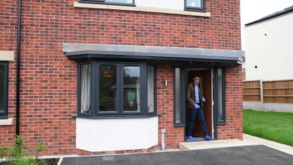 What it's like to view a house during the pandemic