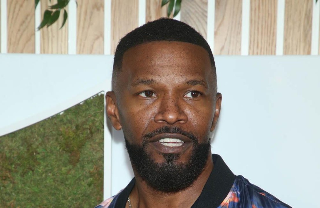 Jamie Foxx debocha dos planos de Kanye West de...