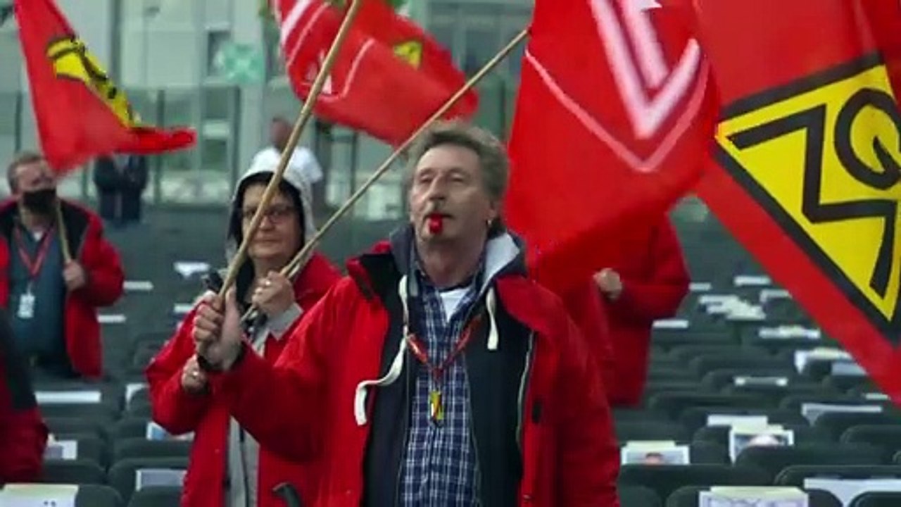 Proteste an deutschen Airbus-Standorten gegen geplante Stellenstreichungen