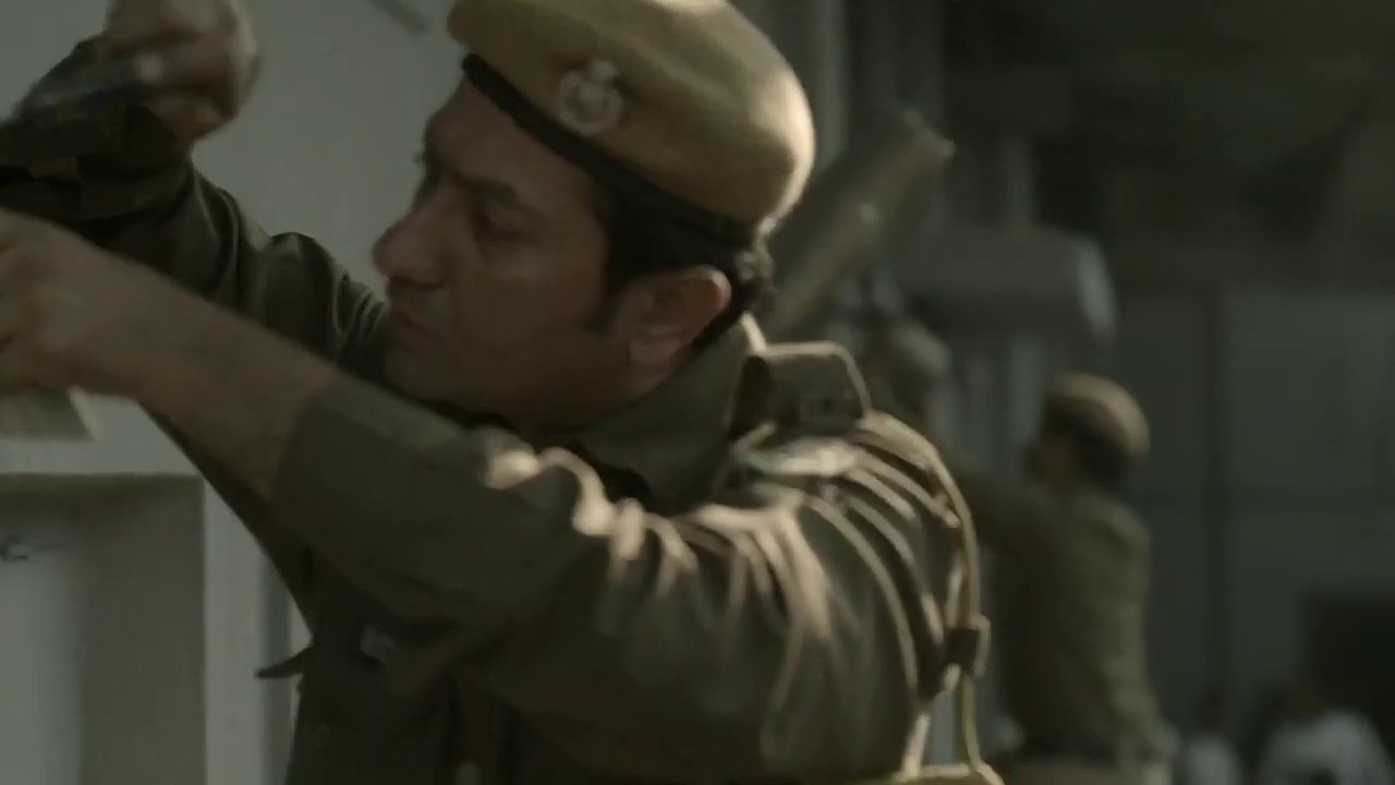 You will never see such a Dabangg crime scene inside a jail