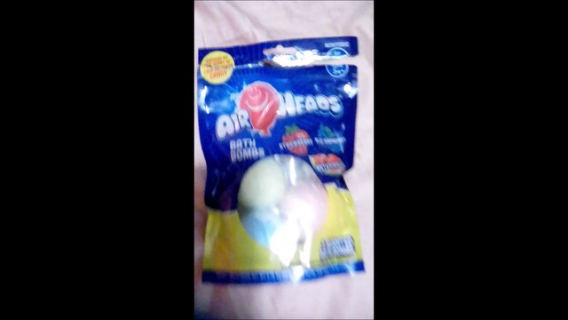 Trying Out Some Airhead Sented Bath Bombs