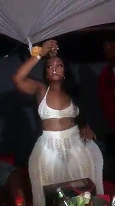 Aaaaaaahiiiii Donc Edoxi Yao nest pas toute seule dans cette  affaire la