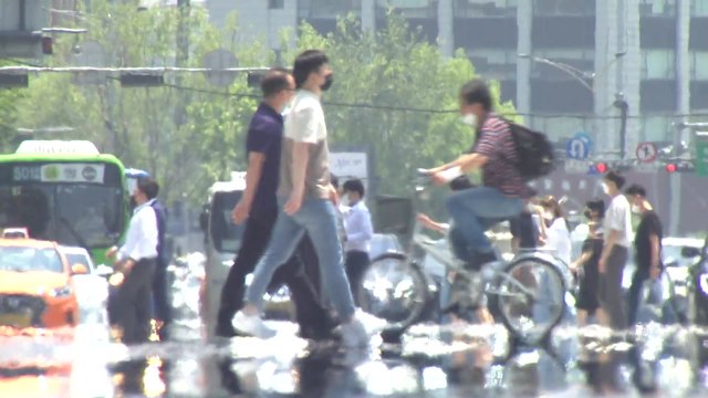 [날씨] 내륙 무더위 기승, 서울 33℃...제주·남해안 장맛비 / YTN