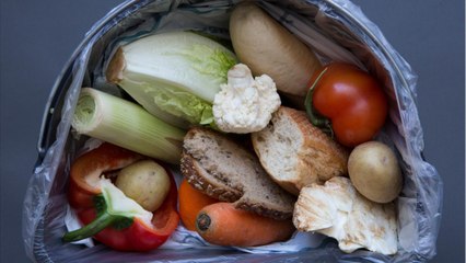 Vermont To Ban Throwing Food Scraps In Trash