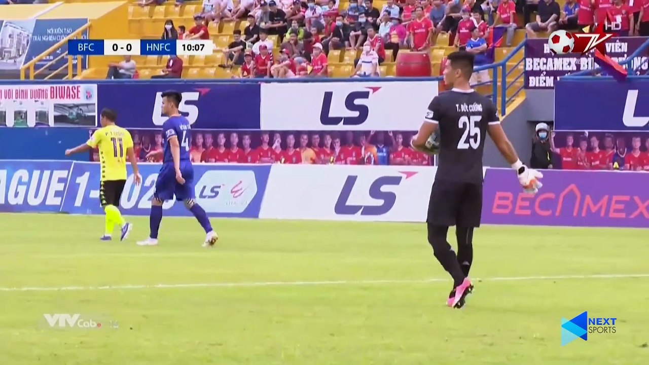 Quang Hải - Bạn gái dự khán và 90 phút bản lĩnh tới đ.ổ. m.á.u tại Bình Dương - NEXT SPORTS