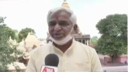 Priest of Mahakal temple tells story of Vikas Dubey arrest