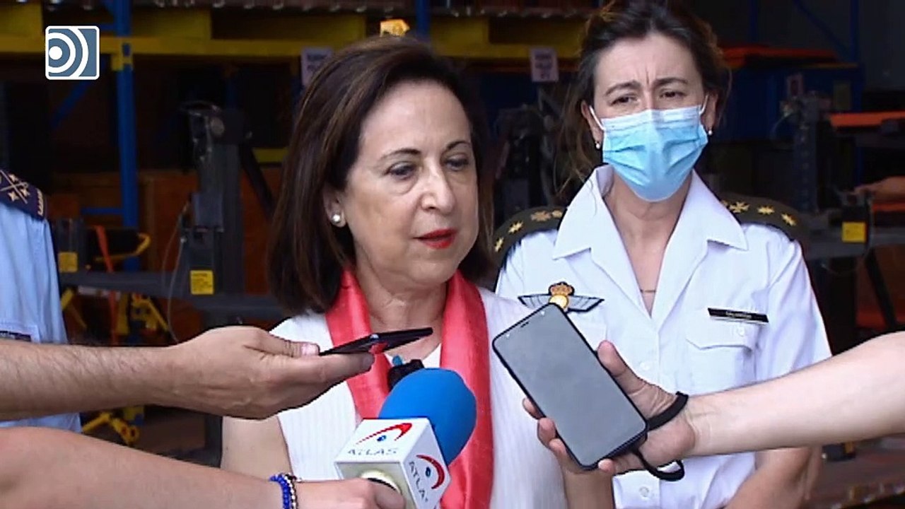 Robles censura a Iglesias: "Los medios de comunicación son el oxígeno de la democracia"