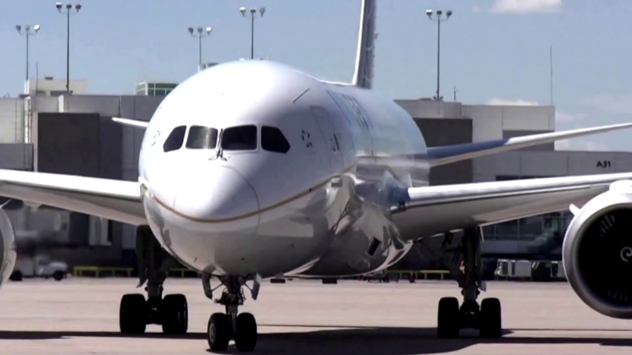 United Airlines warns 45- of staff face furlough