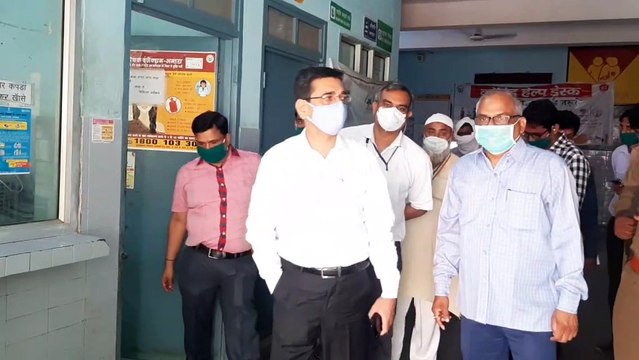 कांधला सरकारी अस्पताल का नोडल अधिकारी ने किया औचक निरीक्षण, मचा हड़कंप