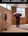 कोरोनाकाल में संक्रमण से बचाव के लिए ‘कोविड अम्ब्रेला’ कितना है सुरक्षित, देखिए ये मजेदार वायरल वीडियो