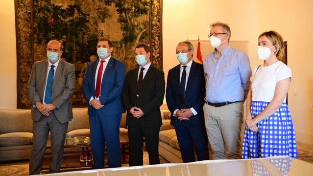 CLM firma convenio de colaboración con Correos