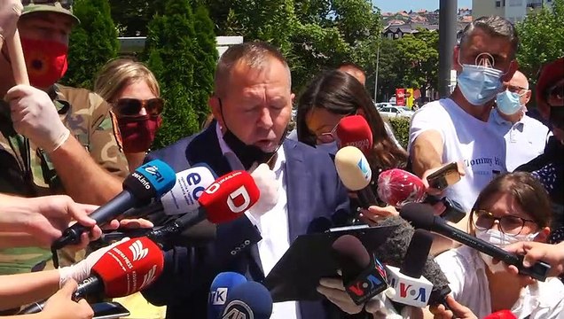 Kosova'daki Savaş Gazileri Derneğinden Kosova Özel Mahkemesi protestosu - PRİŞTİNE