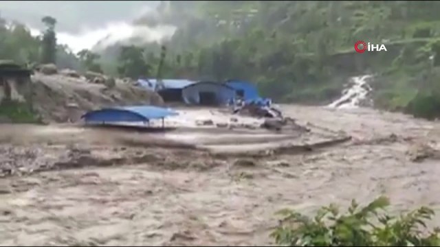 - Nepal'de sel felaketi: 2 ölü, 18 kayıp
