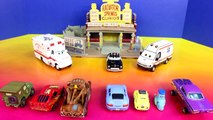 Disney Pixar Cars Emergency Paramedic Car Lightning McQueen Mater Save Radiator Springs Cars