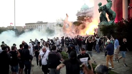 Protest chaos continues over Serbian leader