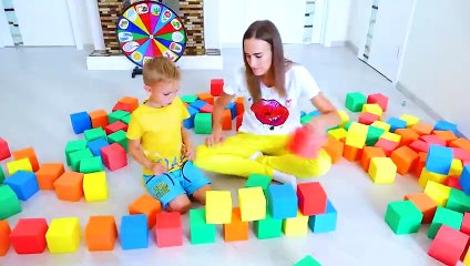 Nikita, Vlad and Mom Play with colored cubes