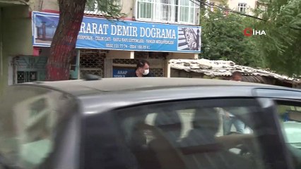 Bıçak ve sopların kullanıldığı tekme tokat kavga kamerada