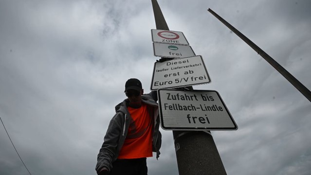 Señales indican la prohibición del diésel en Stuttgart (Alemania)