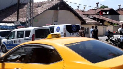 Kendini eve kilitleyen silahlı şahsa droneli operasyon