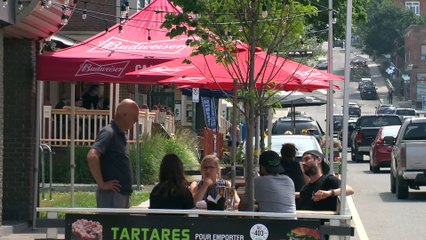 COVID-19 : les comportements des jeunes adultes inquiètent